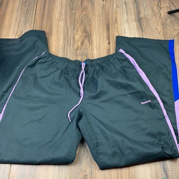 Reebok. Ladies workout basketball track pants. Med - Picture 3 of 13